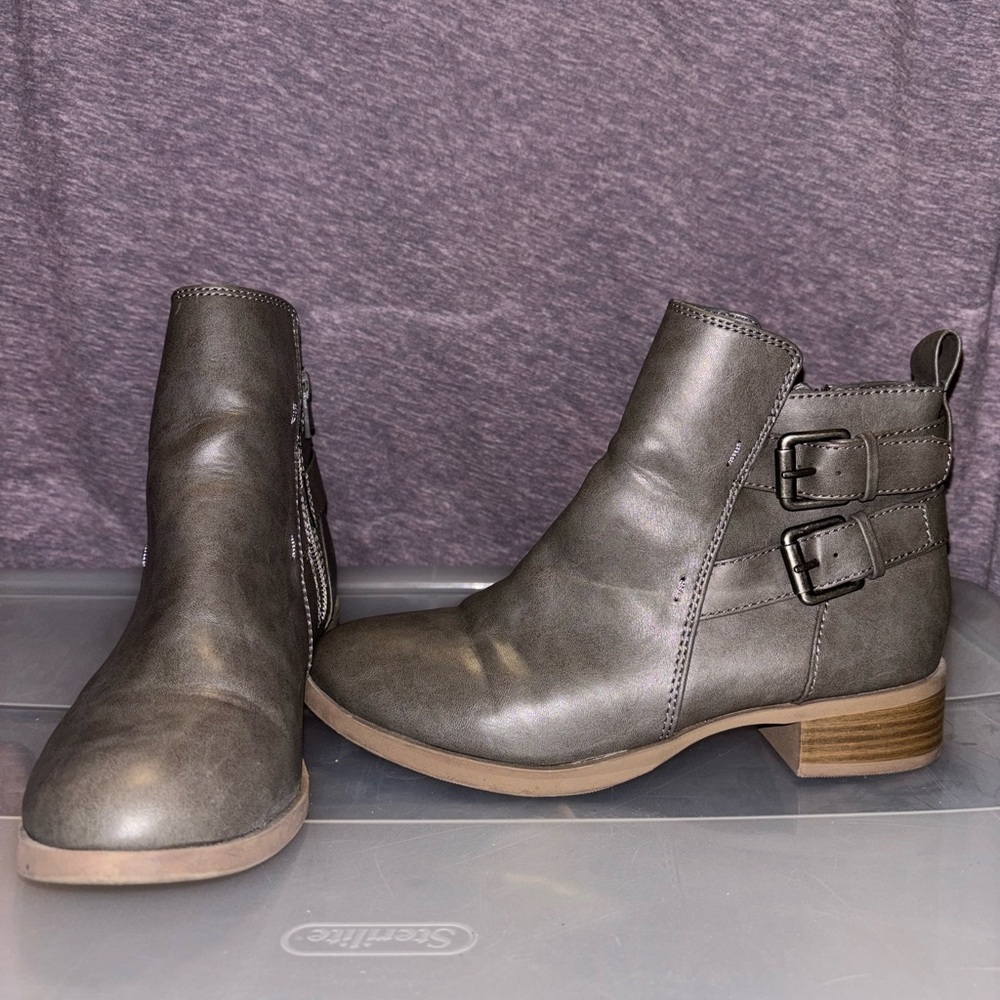 Old Navy Charcoal Ankle Booties